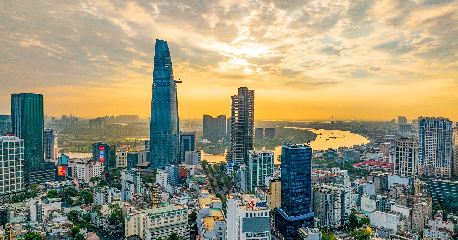 50 năm kinh tế Việt Nam: Từ thiếu gạo đến gần 1.000 tỷ USD xuất nhập khẩu